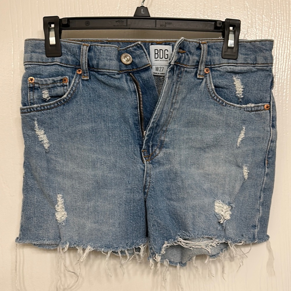 BDG short size 27